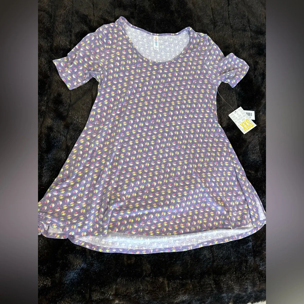 LuLaRoe Perfect T – Women’s XXS – Purple Geometric Print